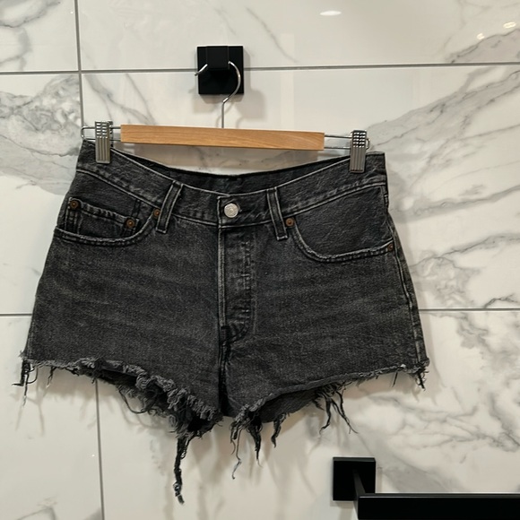 Levi's Pants - Levi’s short size 27